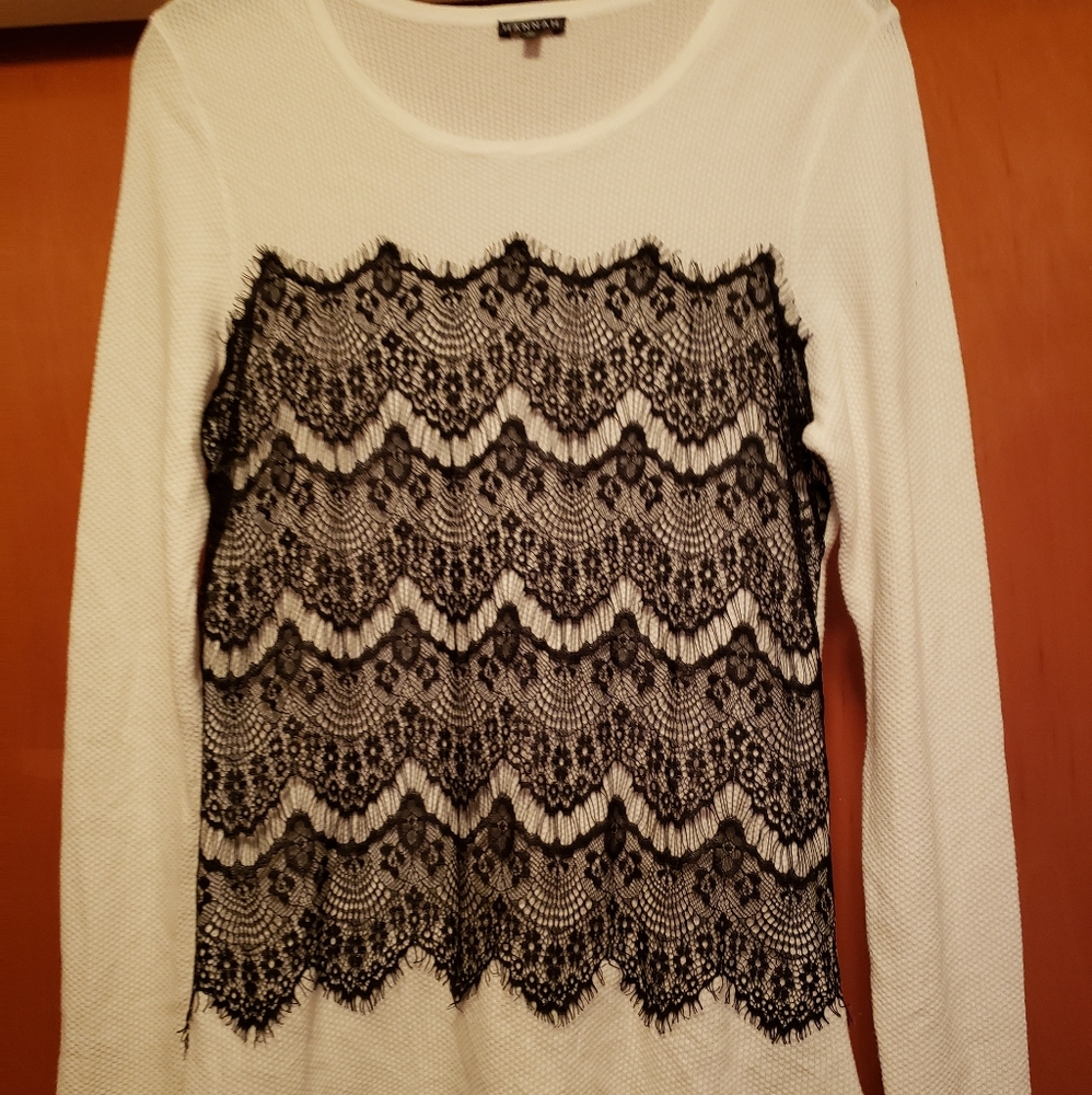 Hannah woven top with lace overlay